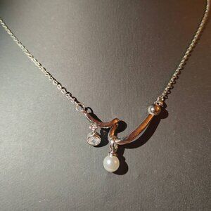 Pearl Drop Minimalist Chain